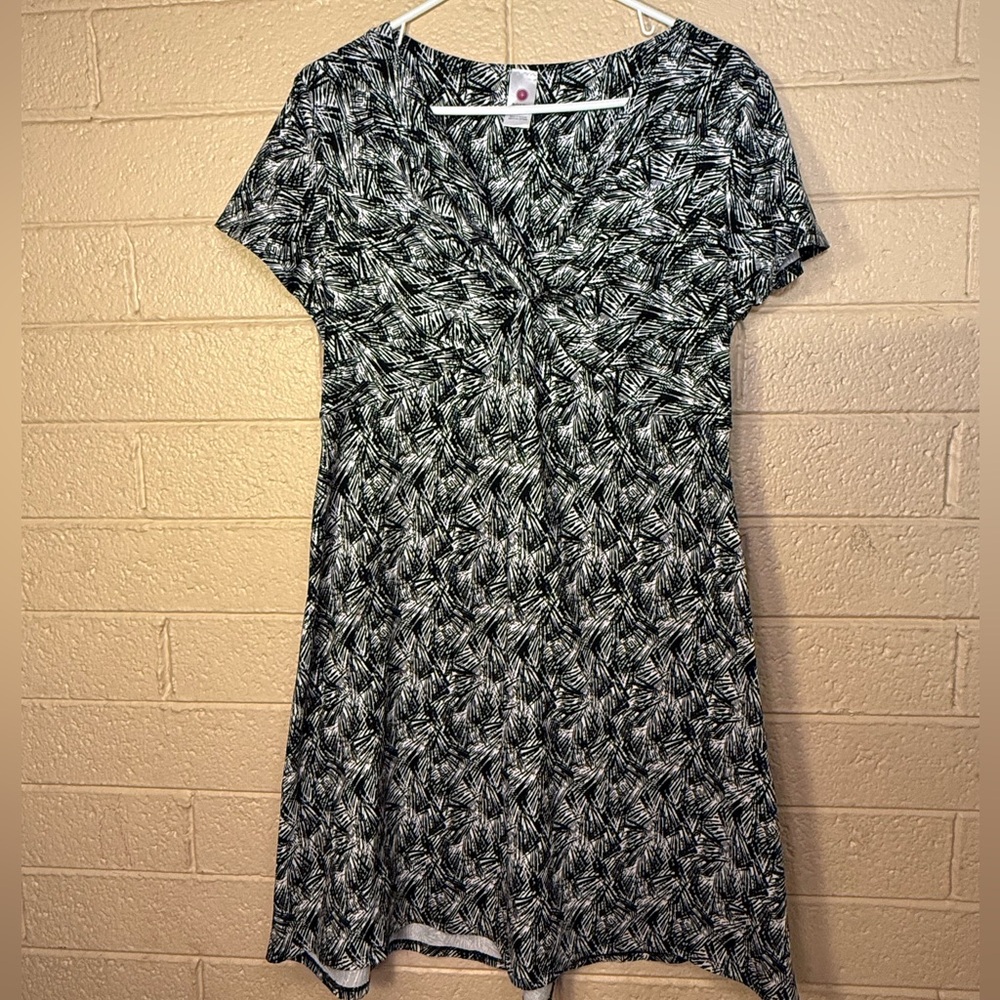 Soybu Black and White Leaf Print Midi Dress